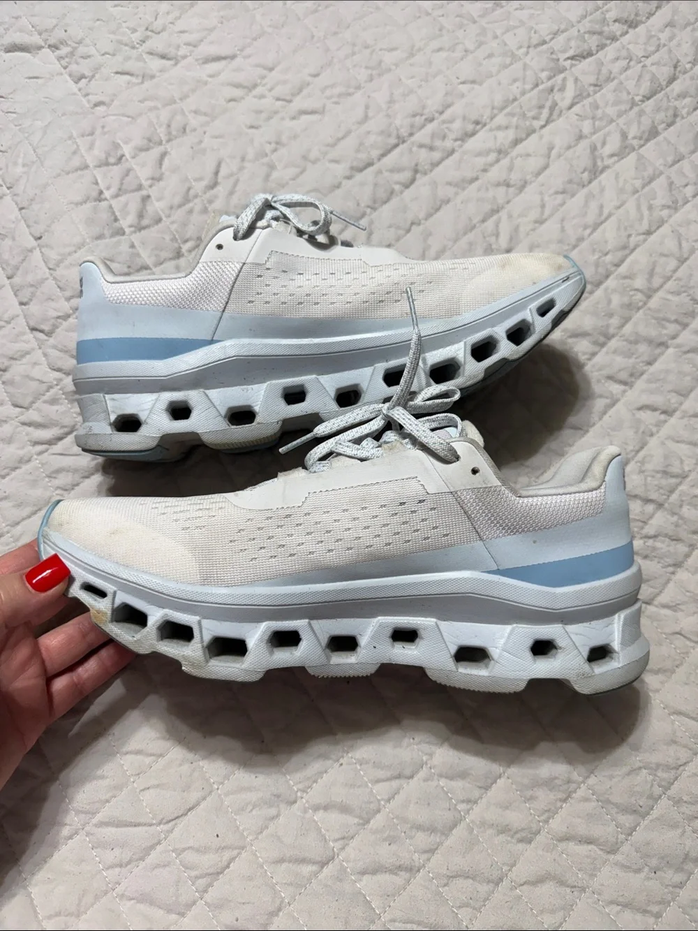 On Cloudcloudlight White & Light Blue Running Sneakers